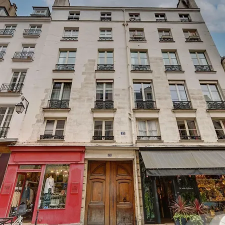 2 Bedroom In The Heart Of Le Marais * パリ