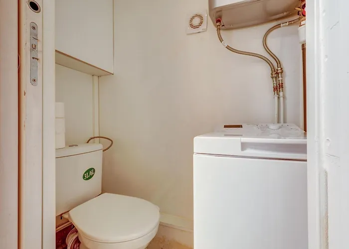 2 Bedroom In The Heart Of Le Marais アパート パリ